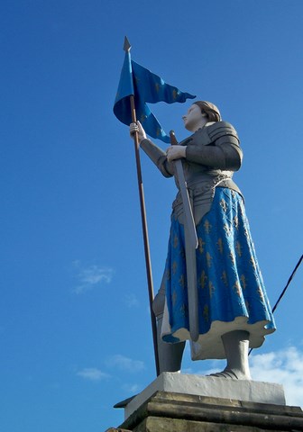 Vacquiers statue Jeanne d'Arc