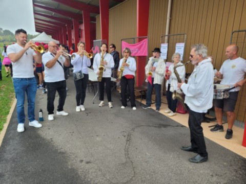 La 4eme édition des Moustaches Roses à Fronton